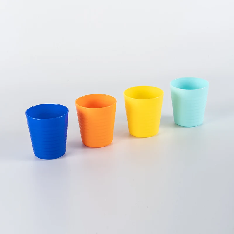 プラスチックカップ